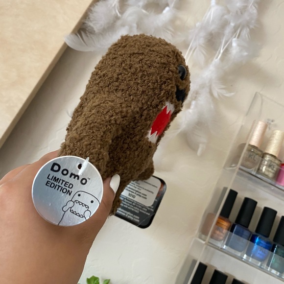 🔴SOLD🔴Dino Plush🤎 - Picture 2 of 4